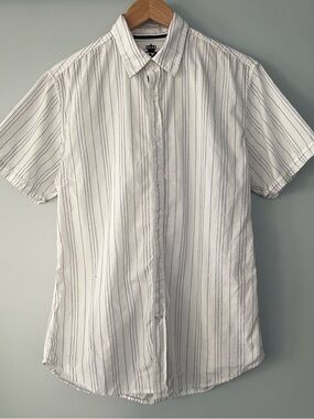Guess White Short-Sleeve Button-Down Shirt with Black Pinstripes